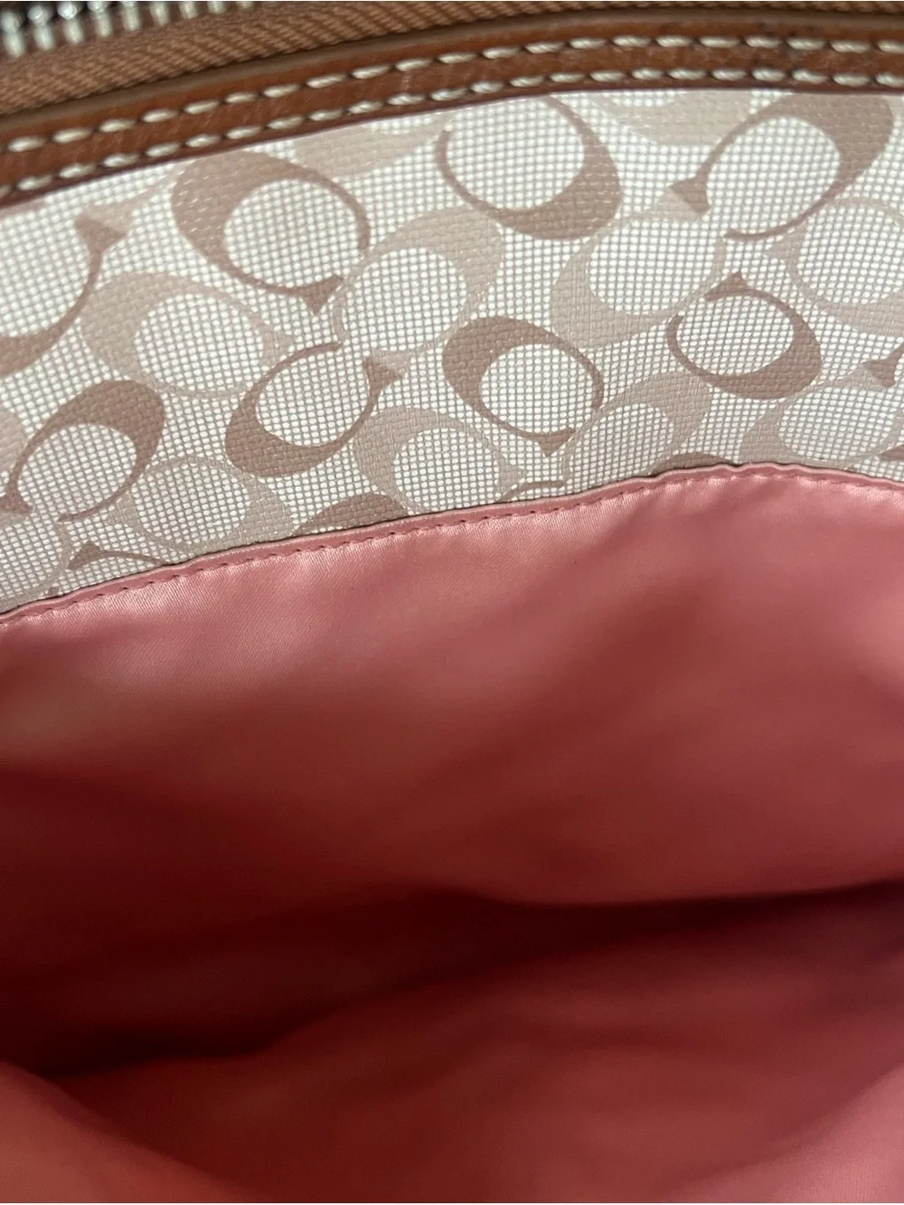 Coach light khaki